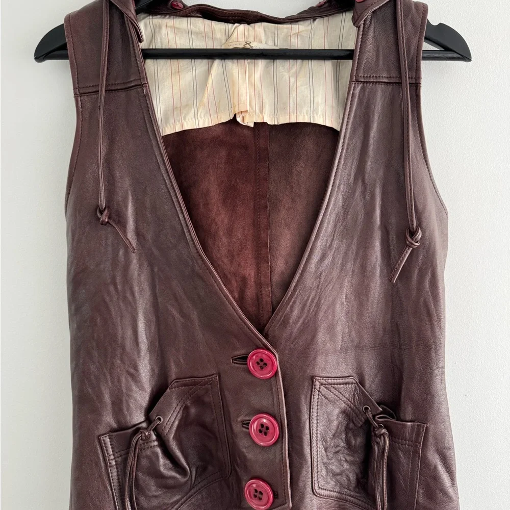 Women's Brown Leather Vest with Hood - Picture 5 of 8